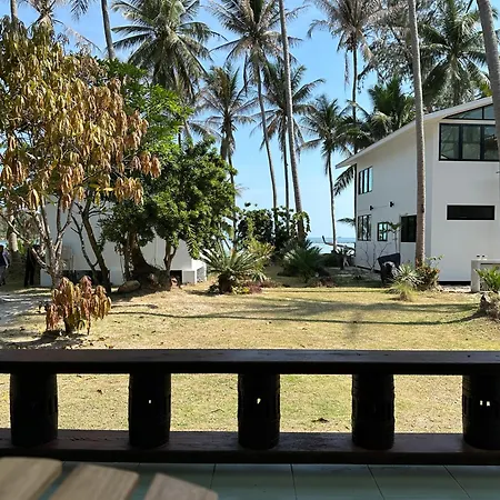 Beach House In Chaloklum Mae Haad Exterior photo